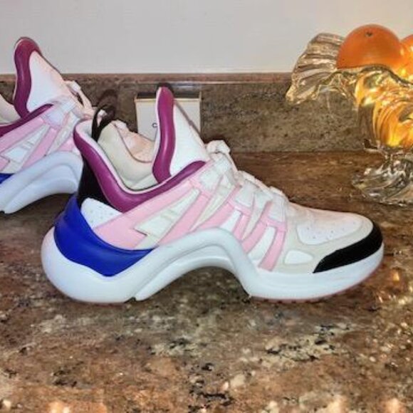 Louis Vuitton LV Archlight sneakers EUC  Calfskin Multi/colored   EU 39 US 9 - Picture 4 of 13